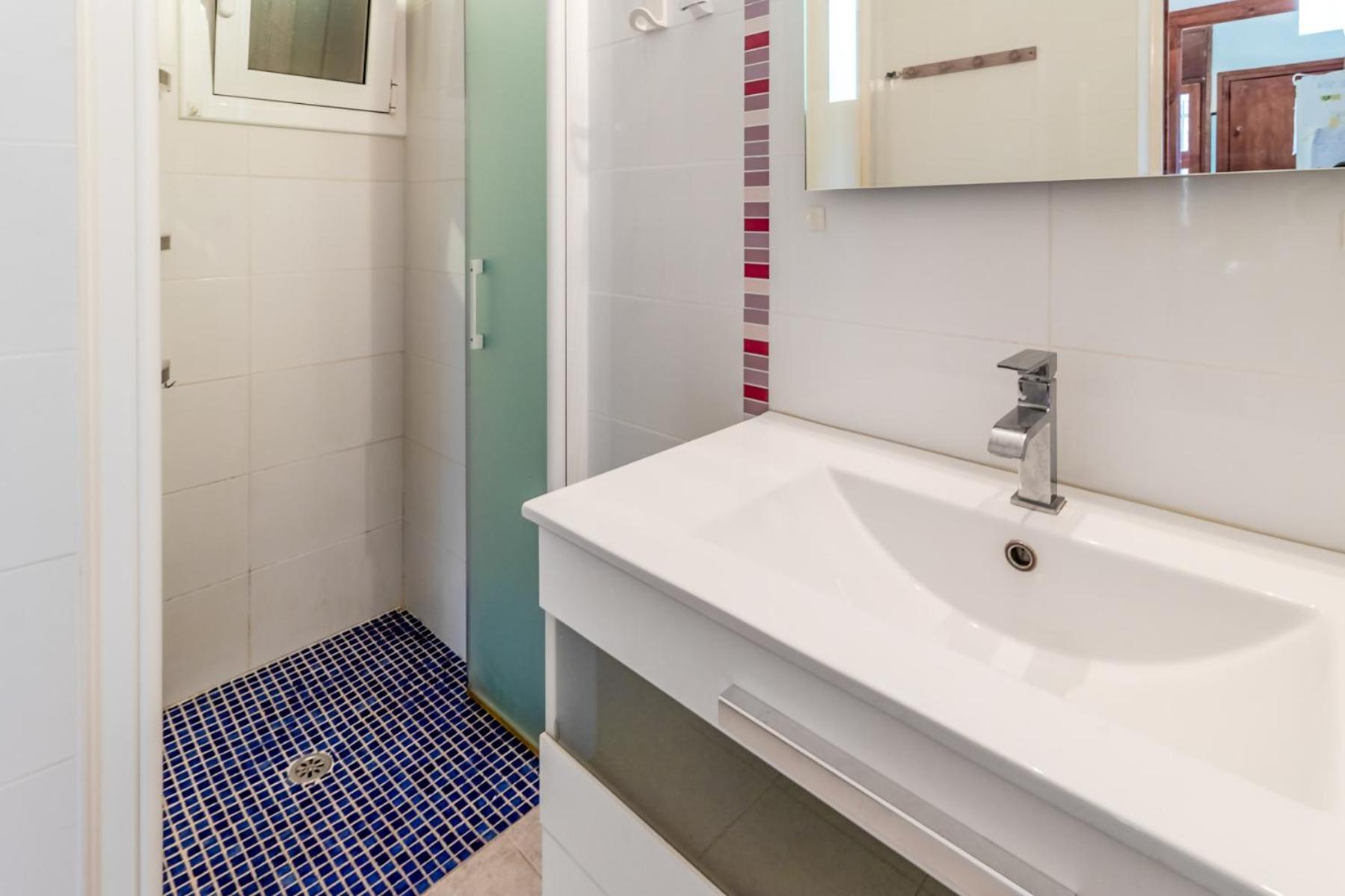 Carboneras 45 Apartamento Con Terraza Girona Dış mekan fotoğraf